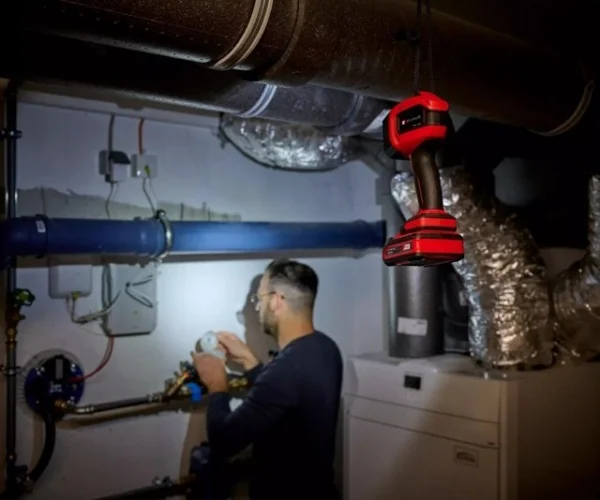 Einhell tc-cl 18/350 li - solo lampada 350 lumen pxc 18 v senza batterie 4514175 - dettaglio 3
