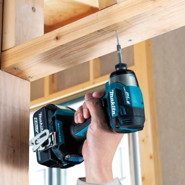 Makita dtd173z avvitatore ad impulsi lxt brushless 18 v senza batterie - dettaglio 6