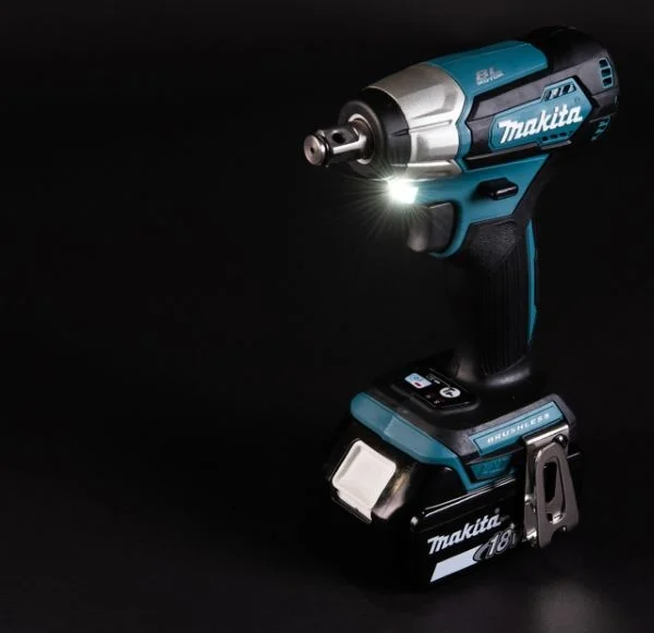 Makita DTW181Z Chiave ad impulsi LXT Brushless 18 V senza batterie - DTW181Z