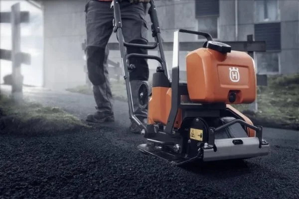 Husqvarna lf 60i lat piastra vibrante frontemarcia 36 v 10,4 kn senza batterie 970516801 - dettaglio 10