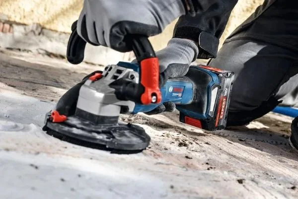 Bosch GBR 18V-15 S Levigatrice per calcestruzzo 18 V senza batterie 0601776201 - 0601776201
