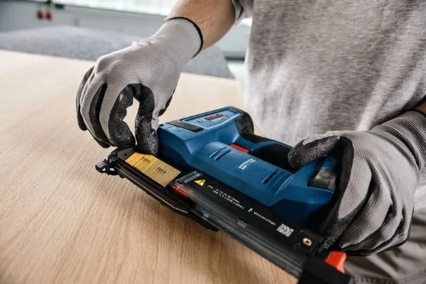 Bosch gnh 18v-35 chiodatrice per legno senza batteria 18 v 0601482701 - dettaglio 6