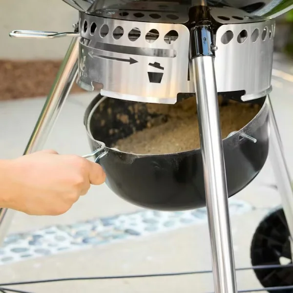 Weber master-touch barbecue a carbone 57 cm smoke 1502203 - dettaglio 3