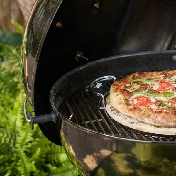 Weber master-touch barbecue a carbone 57 cm smoke 1502203 - dettaglio 4