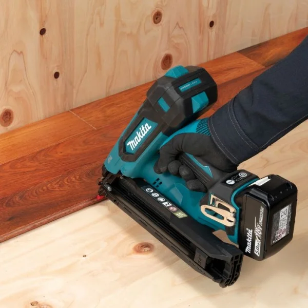 Makita groppinatrice pneumatica 18v senza batterie dbn620zj - dettaglio 2