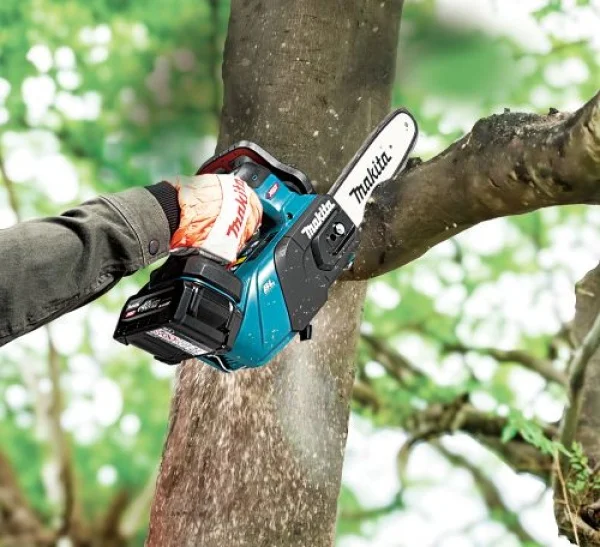Makita elettrosega 40v senza batterie uc031gz - dettaglio 3