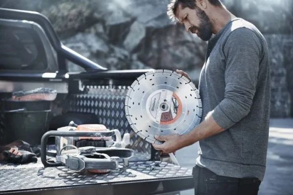 Husqvarna disco segmentato vari-cut 300 mm s35 534972010 - dettaglio 3