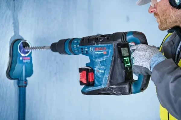 Bosch set 2 batterie 18 v 8,0 ah e caricabatterie doppio cod. 1600a0373x - dettaglio 6