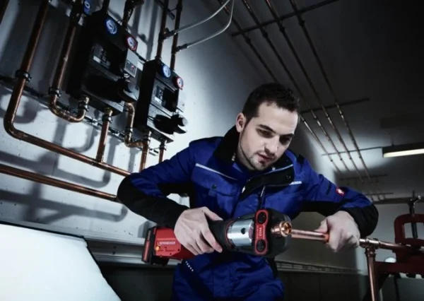 Rothenberger romax 4000 cas pressatrice elettroidraulica 32 kn senza batteria 1000002683 - dettaglio 2