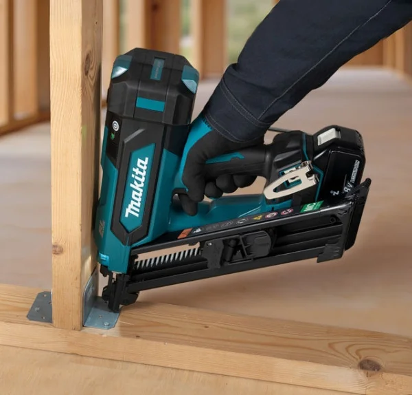 Makita chiodatrice lxt brushless 18 v senza batterie dbn640zk - dettaglio 8