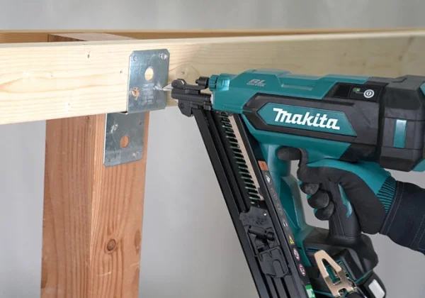 Makita chiodatrice lxt brushless 18 v senza batterie dbn640zk - dettaglio 9