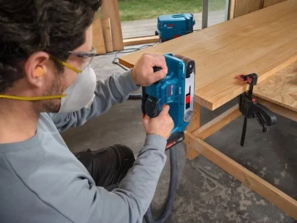 Bosch levigatrice a nastro 18 v brushless senza batterie gbs18v-75 pro cod. 06012c2000 - dettaglio 7