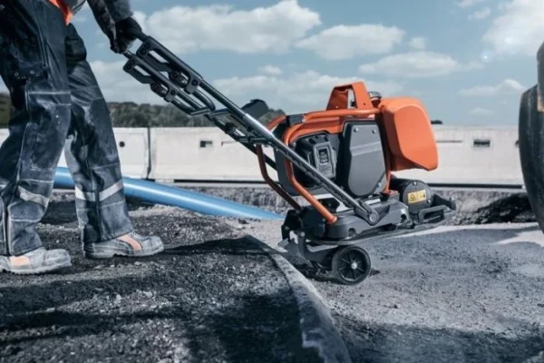 Husqvarna piastra vibrante frontemarcia 14,6 kn 420 mm senza batterie lf 75 pace 970817301 - dettaglio 7