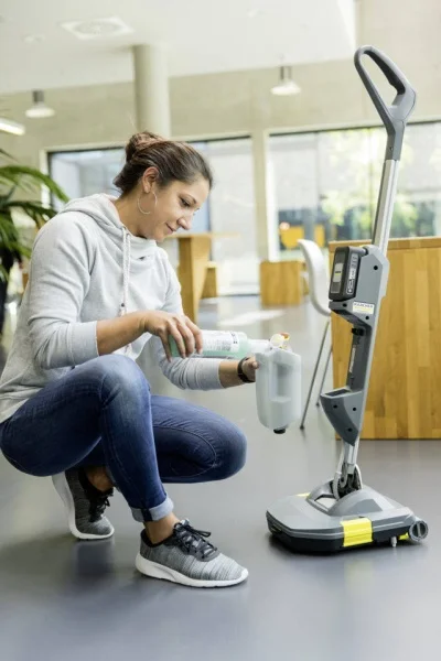 Karcher lava pavimenti 18 v senza batteria br 30/1 c bp cod. 1.783-054.0 - dettaglio 10