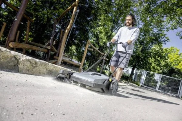 Karcher spazzatrice manuale km 70/15 c classic cod. 1.517-111.0 - dettaglio 3