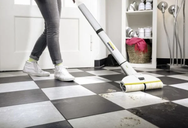 Karcher lavapavimenti elettrica a batteria ewm 2 1.056-310.0 - dettaglio 6